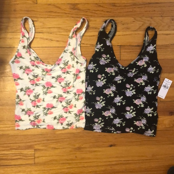 American Eagle Outfitters Tops - NWT AMERICAN EAGLE SOFT & SEXY TANKS XS